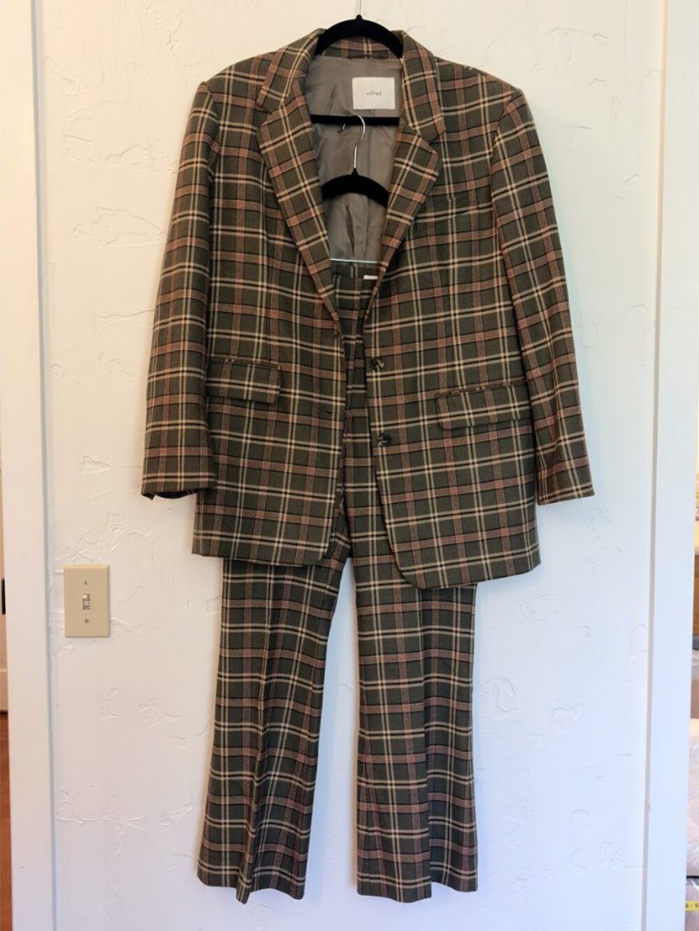Wilfred by Aritzia Plaid Blazer + Flare Pants Suit Set - Olive/Pink - S / 6